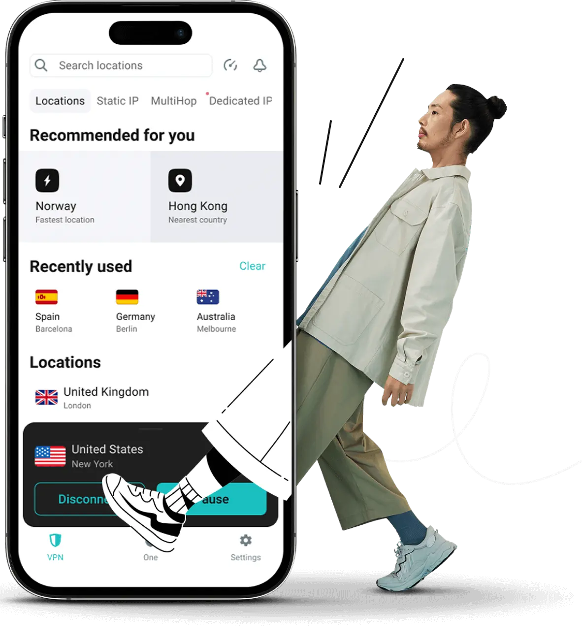 一个人即将进入带有Flux Web应用程序的手机屏幕。